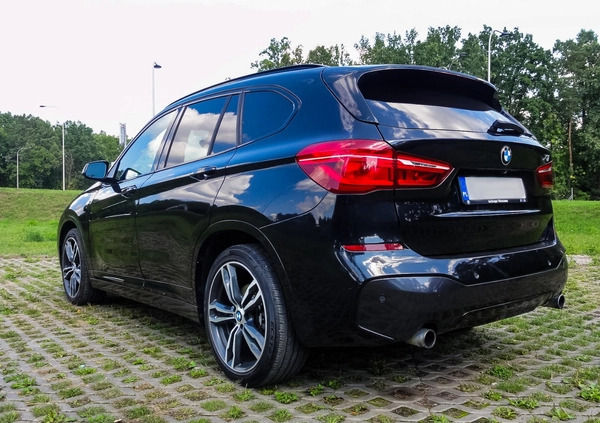 BMW X1 cena 88500 przebieg: 88500, rok produkcji 2017 z Warszawa małe 211